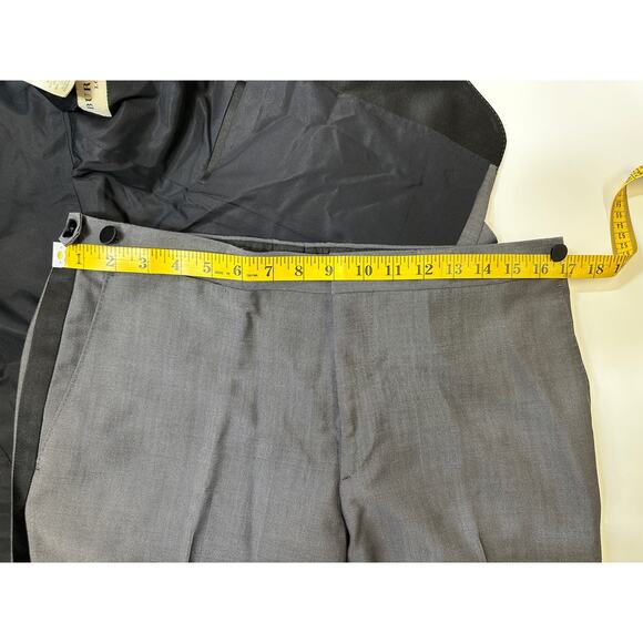 Burberry London Tuxedo 50R EU | 40R US - Picture 5 of 16